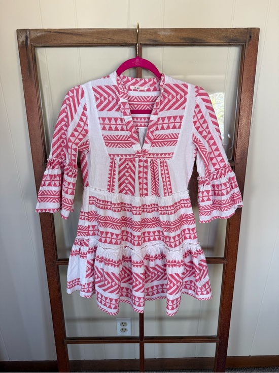 Mi Ami Dresses & Skirts - Mi Ami Pink & White Boho Geometric Tiered Mini Dress Bell Sleeve Babydoll - XS